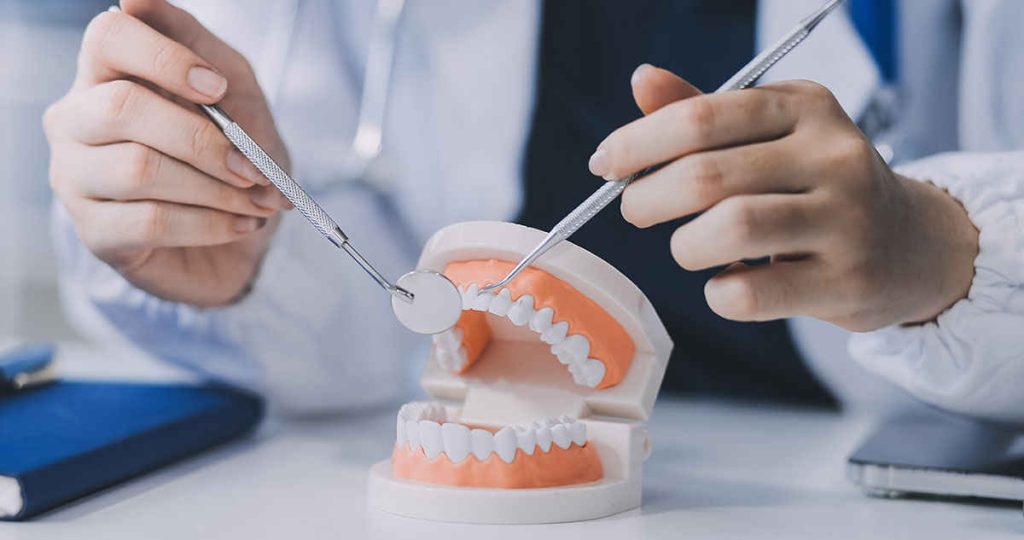 تصویر مراقبت از ایمپلنت